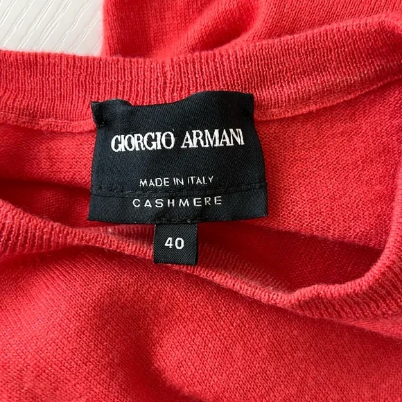 Giorgio Armani Cashmere Short Sleeve Crewneck Shell Sweater - Picture 6 of 8